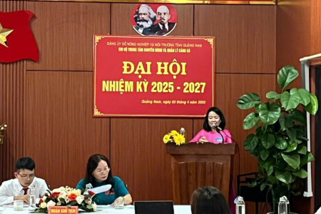 Sinh hoạt Chi bộ Trung tâm Khuyến nông Quảng Nam